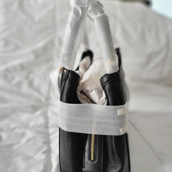 NWT Coach Kristy Hobo Shoulder Bag in Black/Gold - Picture 3 of 5